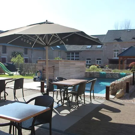 Hoeve De Brieser Bed and breakfast Heers